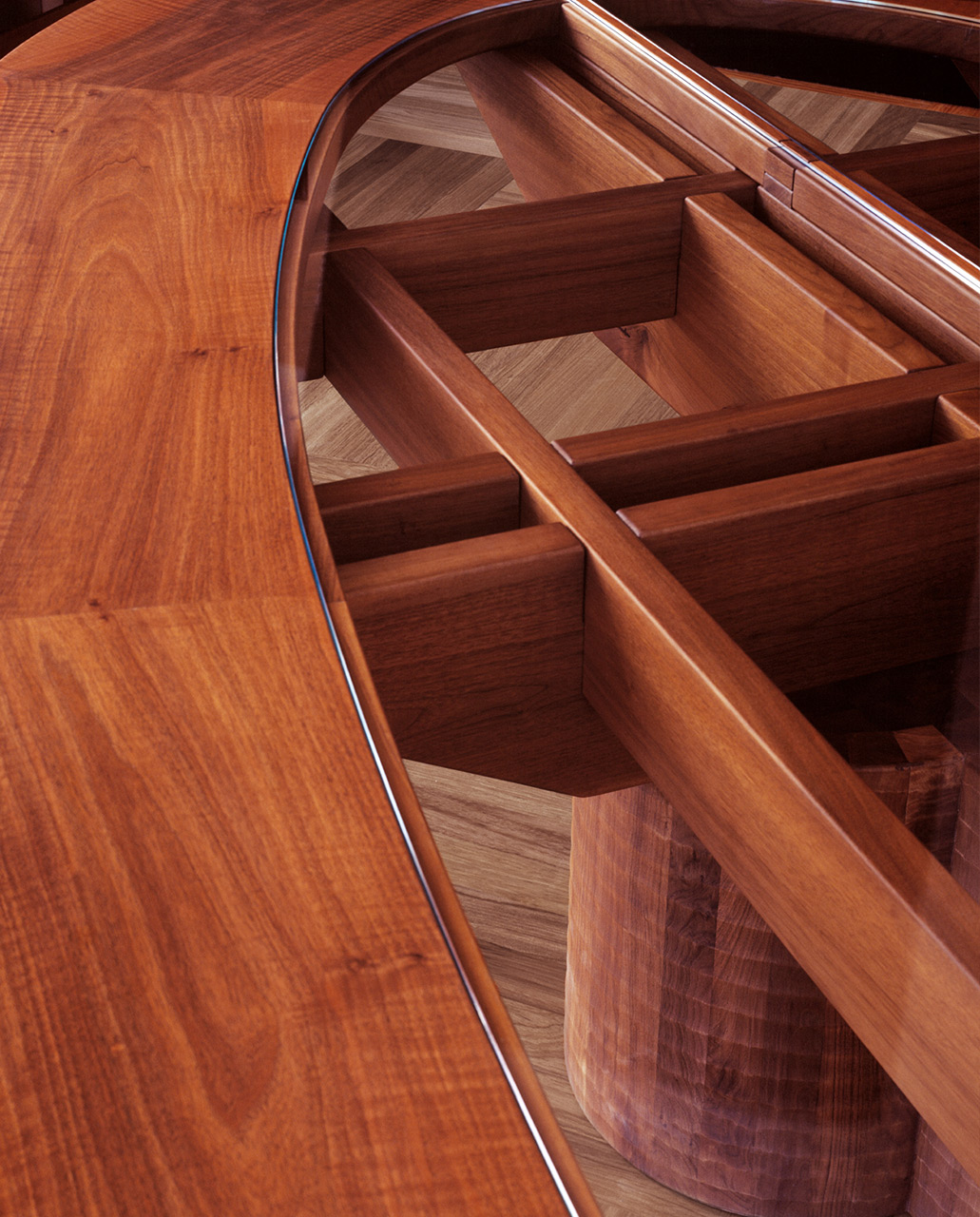 Conference table in Italian walnut with glass top, made to measure